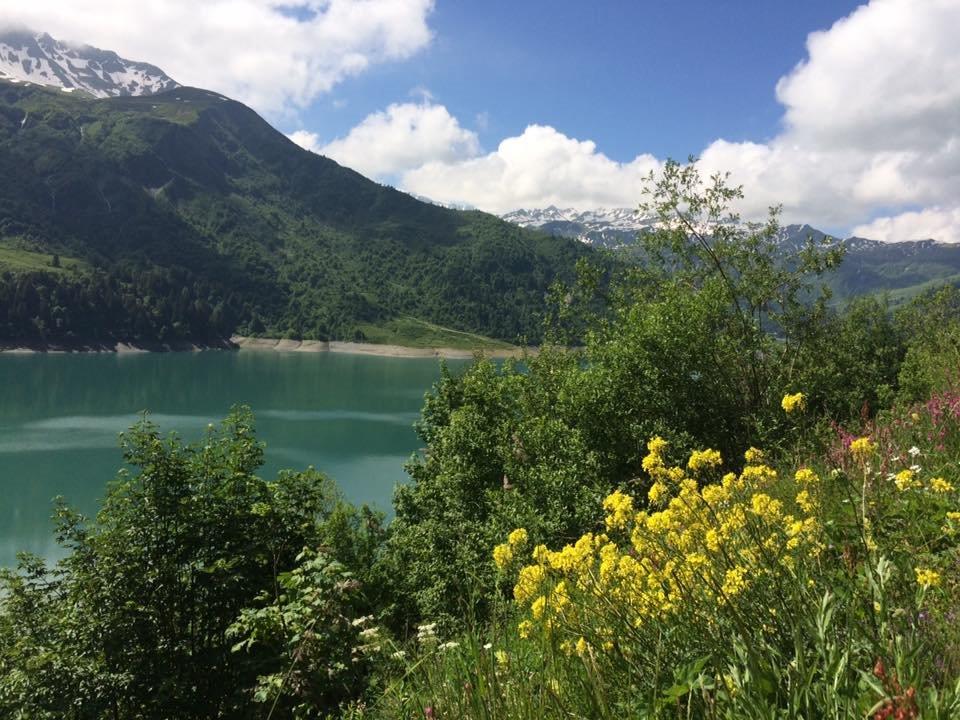 Lac de roselend1